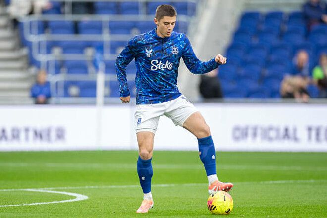 Украинское дерби отменяется: объявлены составы Эвертона и Ноттингем Фореста