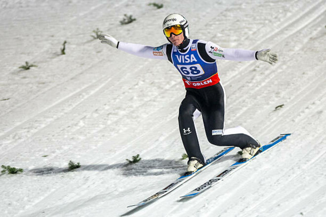 Стрибки з трампліну. Перша перемога Превца в сезоні, Калініченко в топ-50
