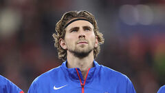 Забарний пропустить найближчий матч ПСЖ. Сафонов вийде у стартовому складі