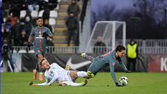 Игрок Шахтера про поле: Для Динамо все хорошо, для нас – полив не работает