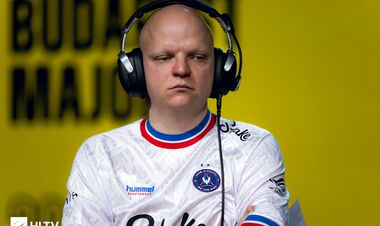 Тренер Vitality объяснил, почему матч против NAVI получился таким хаотичным