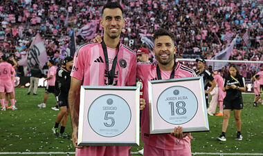 ФОТО. Серхио Бускетс и Жорди Альба ярко завершили карьеру игроков