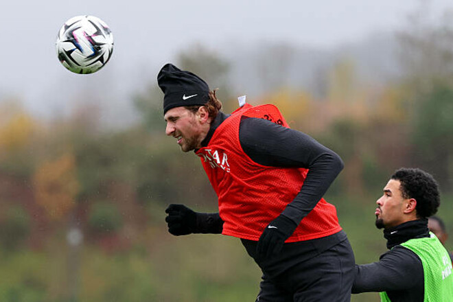 Во Франции объяснили, почему Забарный не сыграл вместе с Сафоновым за ПСЖ