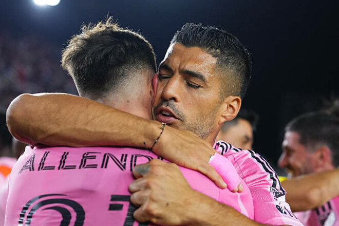 Бускетс сравнялся с Иньестой по количеству трофеев. Рекордсмен – Месси