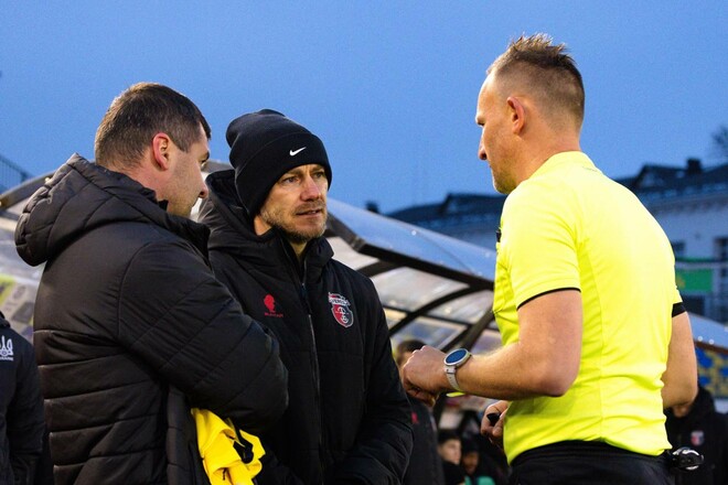 Металіст 1925 та Верес виступили із заявами після зірваного матчу УПЛ