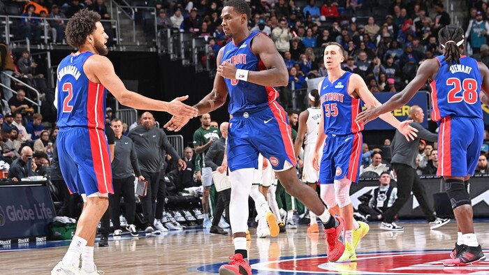 НБА: дабл-даблы Каннингема и Дурена – победа Детройта, сенсация в Далласе