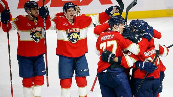 НХЛ. 13 шайб и овертайм в матче Флориды, победы Айлендерс и Эдмонтона