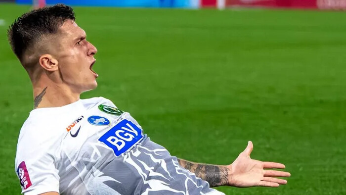 Хавбек збірної України зазнав травми, ліг під ніж і пропустить багато часу