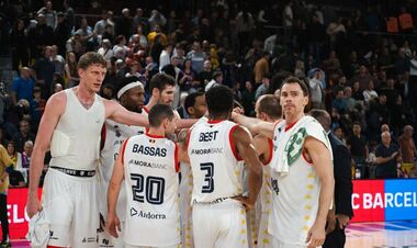 Пустовий результативно зіграв проти Барселони, але Андорра поступилася