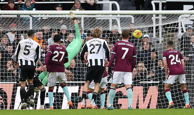 Ньюкасл – Бернлі – 2:1. Як було забито сухий лист. Відео голів, огляд матчу