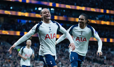 Тоттенхэм – Брентфорд – 2:0. Ришарлисон и Хави Симонс. Видео голов и обзор