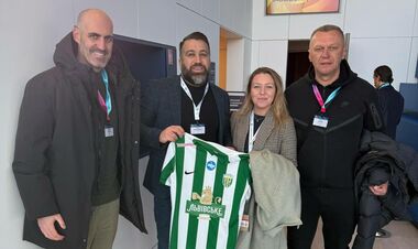 ФОТО. Представители Карпат посетили академию европейского топ-клуба