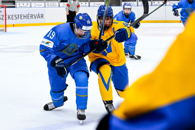 ЧМ по хоккею U-20. Сборная Украины открыла турнир победой в овертайме