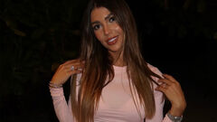 ФОТО. Дружина футболіста збірної України засвітила розкішні форми