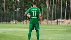 Лучший бомбардир сборной Украины шокировал клуб запросом о зарплате