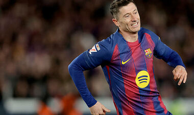 Левандовски, Холанд, Кейн. Кто делал хет-трик после выхода на замену?