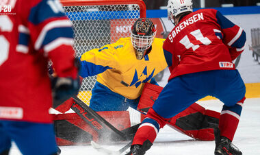 ЧМ по хоккею U-20. Сборная Украины – в топ-3. Таблица после двух туров
