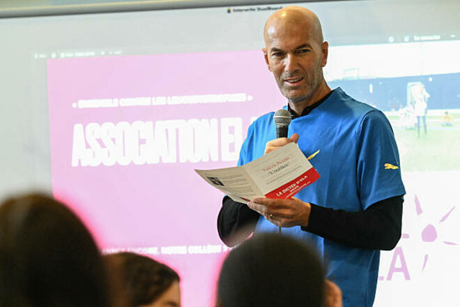 Реал или сборная Франции? Зидан начал переговоры по новому месту работы