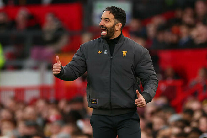 Аморім розкрив, що сказав гравцям у перерві для перемоги над Вулвз