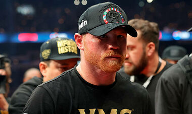 Сауль Альварес перенесет операцию после поражения от Кроуфорда