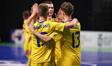 Поразка України U-19 у футзалі, успіх Костюк, впевнена перемога Полісся