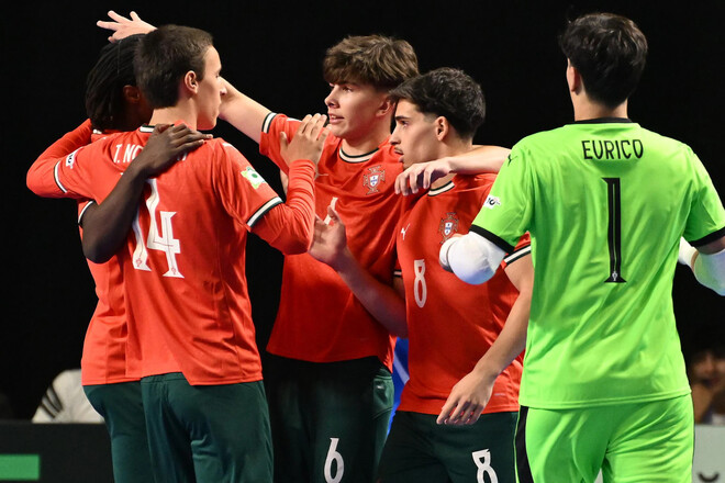Украина всухую проиграла Португалии на чемпионате Европы U-19 по футзалу