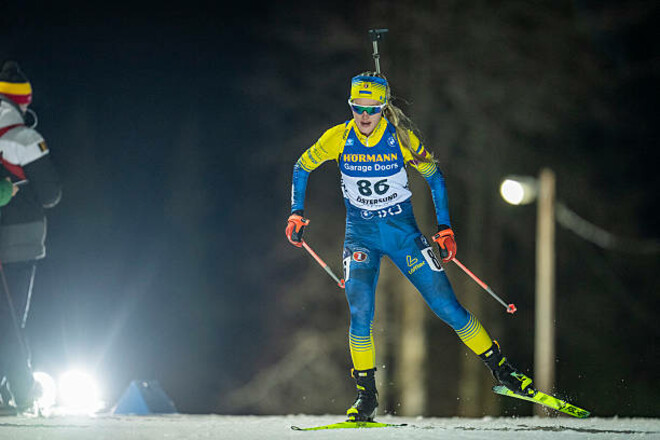 ВИДЕО. С плакатом в руках. Как Дмитренко поддерживала украинцев на КМ