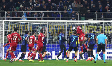 ФОТО. 5 хвилин перевірки. Чому суддя скасував гол Ліверпуля у ворота Інтера