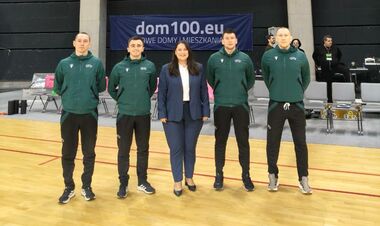 ФОТО. Українська бригада арбітрів відпрацювала на матчі ЛЧ з футзалу