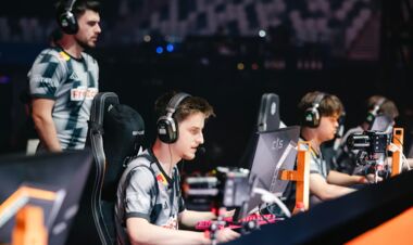 Клатч 1 vs 5. Колишні гравці NAVi Junior стали чемпіонами Galaxy Battle