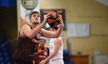 Игрок Кривбасса: «Хотелось бы, чтобы нам достался соперник из Высшей лиги»