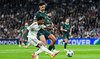 ВИДЕО. Первый гол за 33 матча, ошибка Тибо. Реал и Сити обменялись мячами