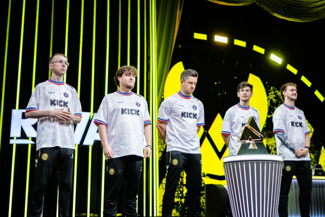 Vitality та Spirit забрали майже половину фонду BLAST FFP-2025