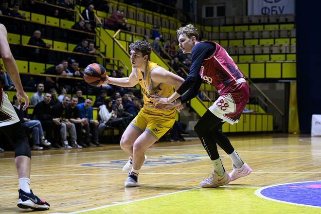 Кубок України: Соколи переграли Кривбас, а Київ-Баскет розгромив ДіДібао