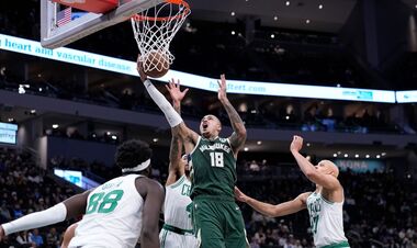 НБА: трипл-дабл Портера и победа Милуоки, Хьюстон дожал Клипперс