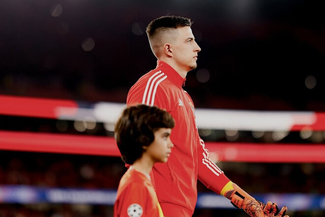 ФОТО. Вратарь сборной Украины дал ответ всем хейтерам