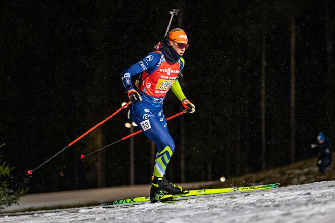 Відома біатлоністка не поїхала на етап Кубка світу. Доведеться зачекати