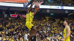 Евролига: Маккаби вернулся домой, Милан закидал трехочковыми Панатинаикос