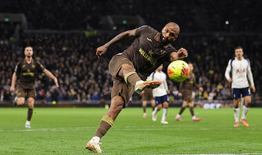 Бразильский футболист Брентфорда установил клубный рекорд в АПЛ