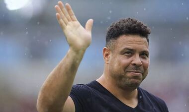 РОНАЛДО: «Це дуже слабкий футболіст. Просто якесь посміховисько»