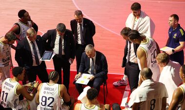 Евролига: Хапоэль лидирует, яркая победа Барселоны и камбек Фенербахче