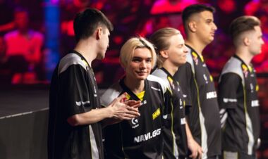 NAVI В ПОЛУФИНАЛЕ! «Рожденные побеждать» выбросили топ-1 мира из мейджора