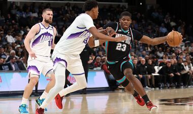 НБА: победа Юты, разгром от Детройта и неудача Голден Стэйт