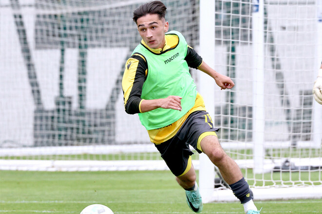 Источник: молодой игрок Руха может продолжить карьеру в Карпатах