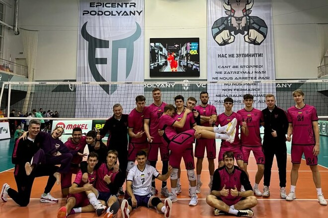 Волейбольна Суперліга. Матчі 13 грудня. Дивитись онлайн LIVE