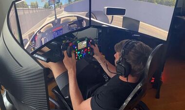 Керівник Мерседес Ф-1 назвав тих, хто матиме перевагу наступного сезону