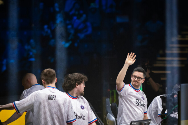 Vitality – Spirit. Budapest Major. Полуфинал. Смотреть онлайн. LIVE