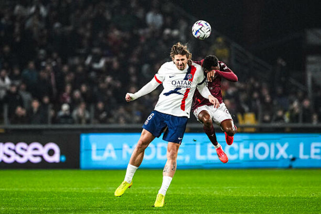 Известна оценка Забарного за сумасшедший матч ПСЖ, где забил игрок Динамо