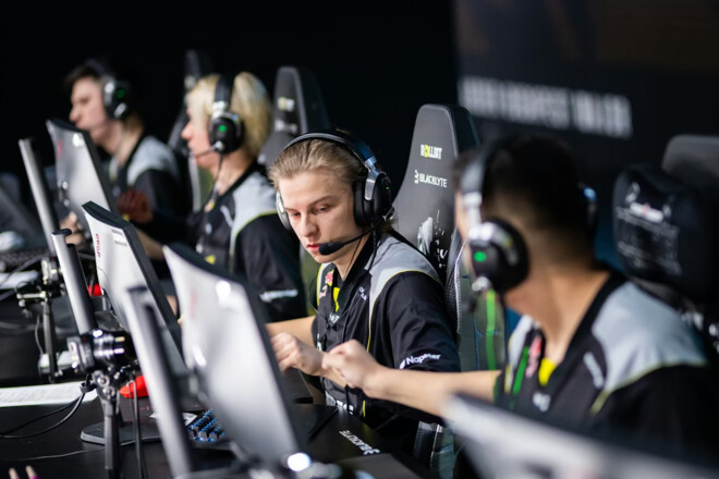 FaZe вирвали путівку у фінал: NAVI програли драматичну серію
