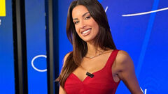 ФОТО. Італійська журналістка вразила бюстом у червоній сукні